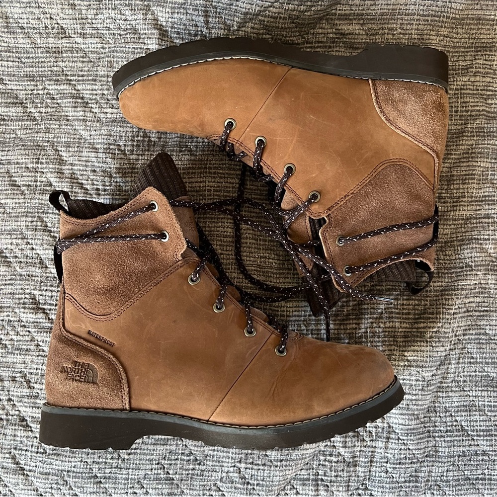 North Face Women's Ballard III Lace 9.5